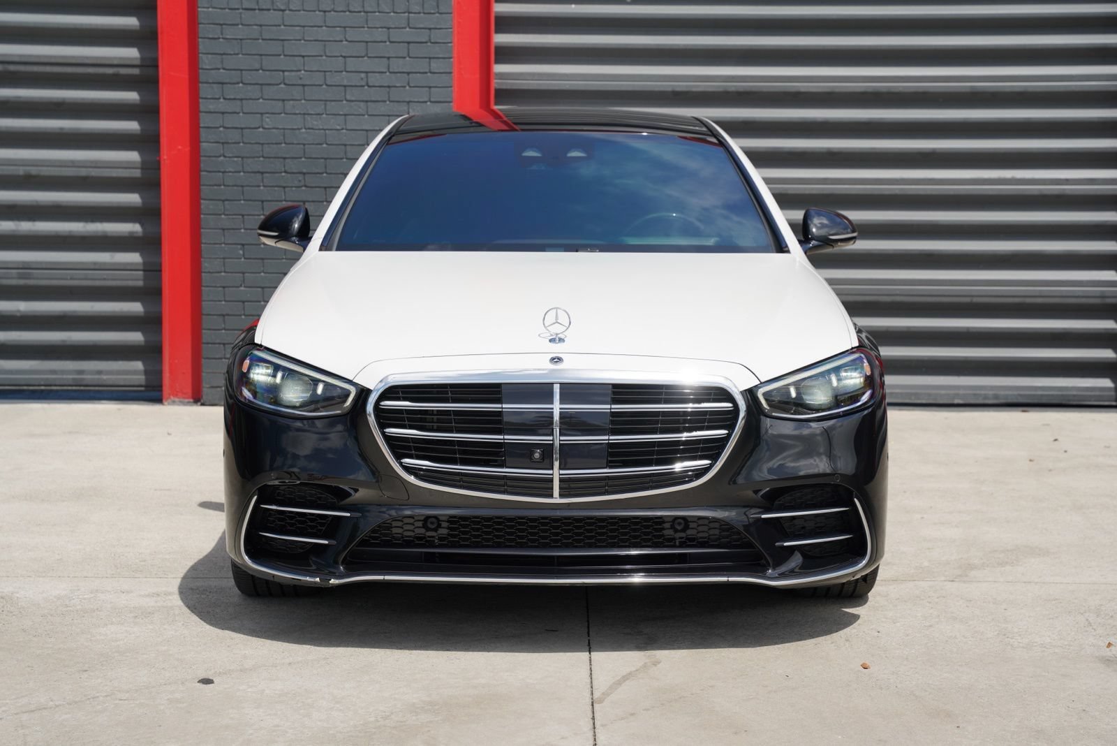 Used 2024 Mercedes-Benz S 580 4MATIC Sedan w/ AMG Line image 4