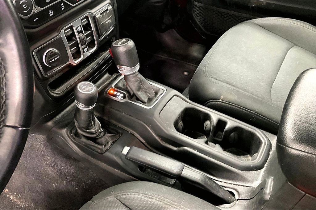 Used 2021 Jeep Wrangler Unlimited Sport image 17