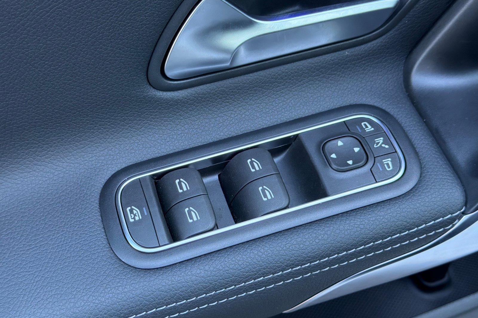 Certified 2025 Mercedes-Benz CLA 250 4MATIC image 12