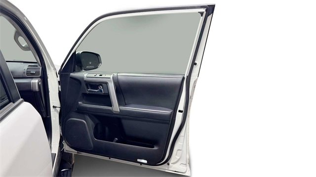 Used 2022 Toyota 4Runner SR5 image 9