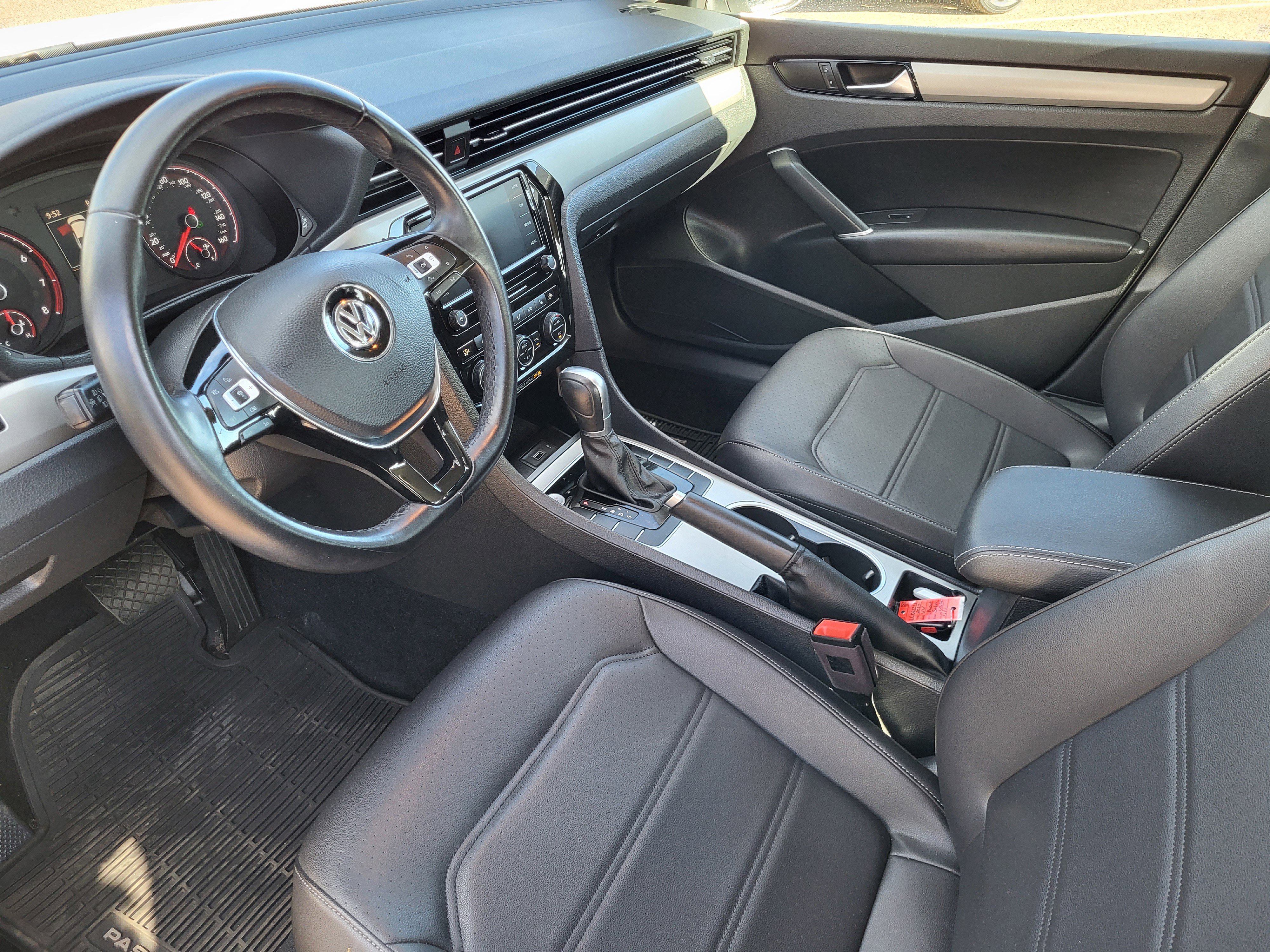 Used 2020 Volkswagen Passat 2.0T SE image 7