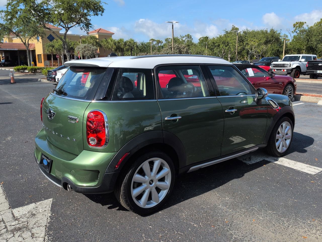 Used 2016 MINI Cooper Countryman S FWD image 3