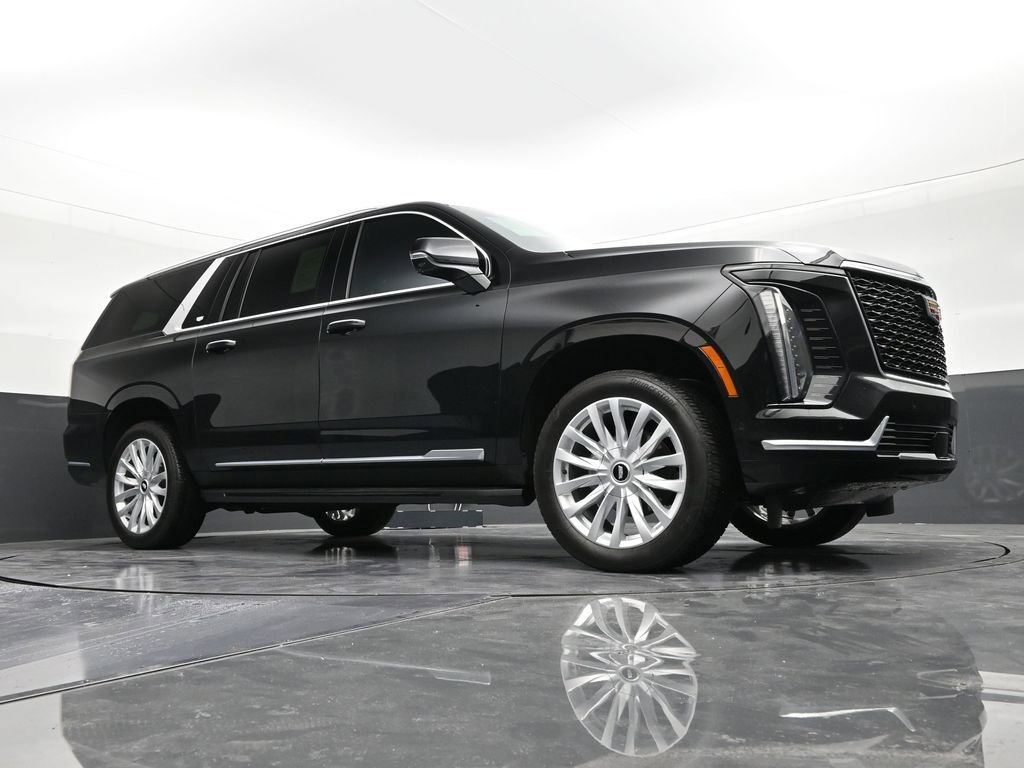 Certified 2025 Cadillac Escalade ESV Luxury image 26