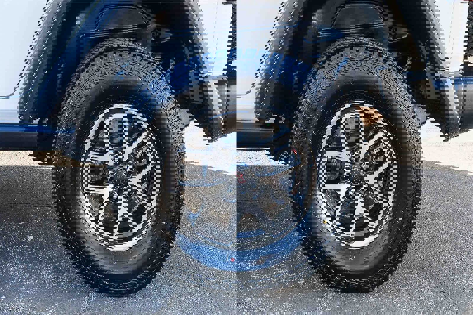 Used 2024 Jeep Wrangler Unlimited Rubicon image 10