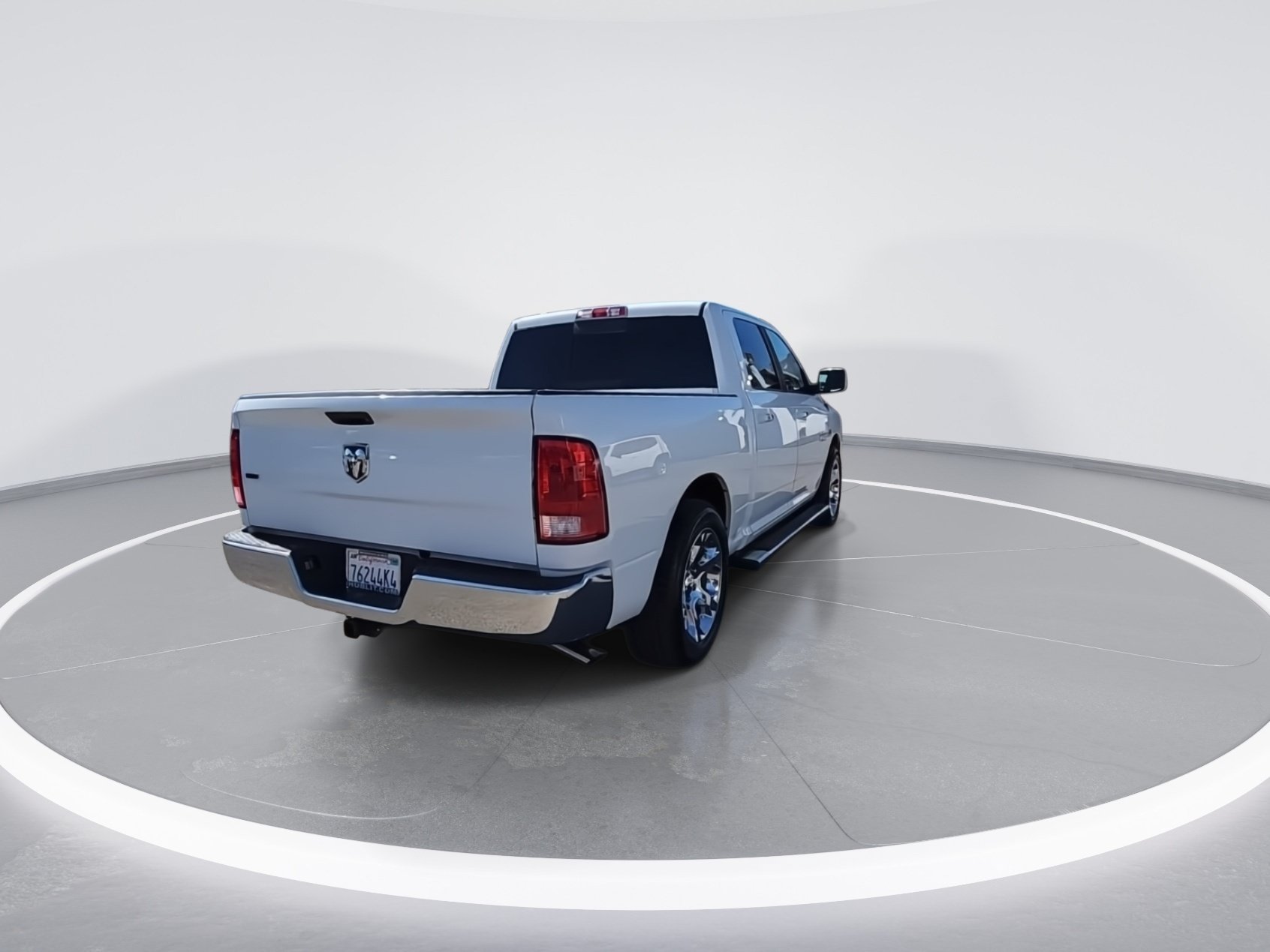 Used 2017 RAM 1500 Classic SLT RWD image 7