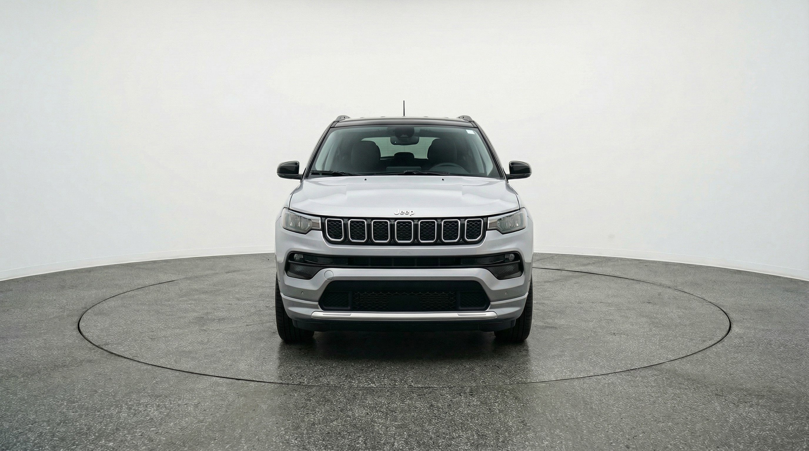 Used 2025 Jeep Compass Limited AWD/4WD image 2