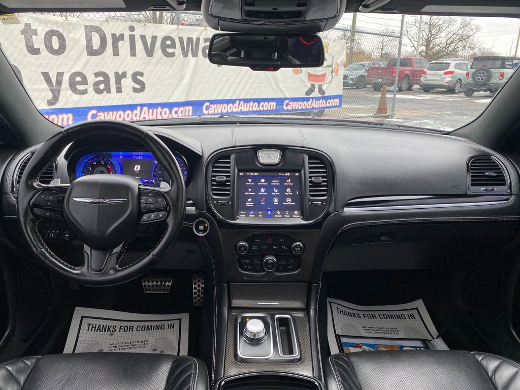 Used 2023 Chrysler 300 C image 23