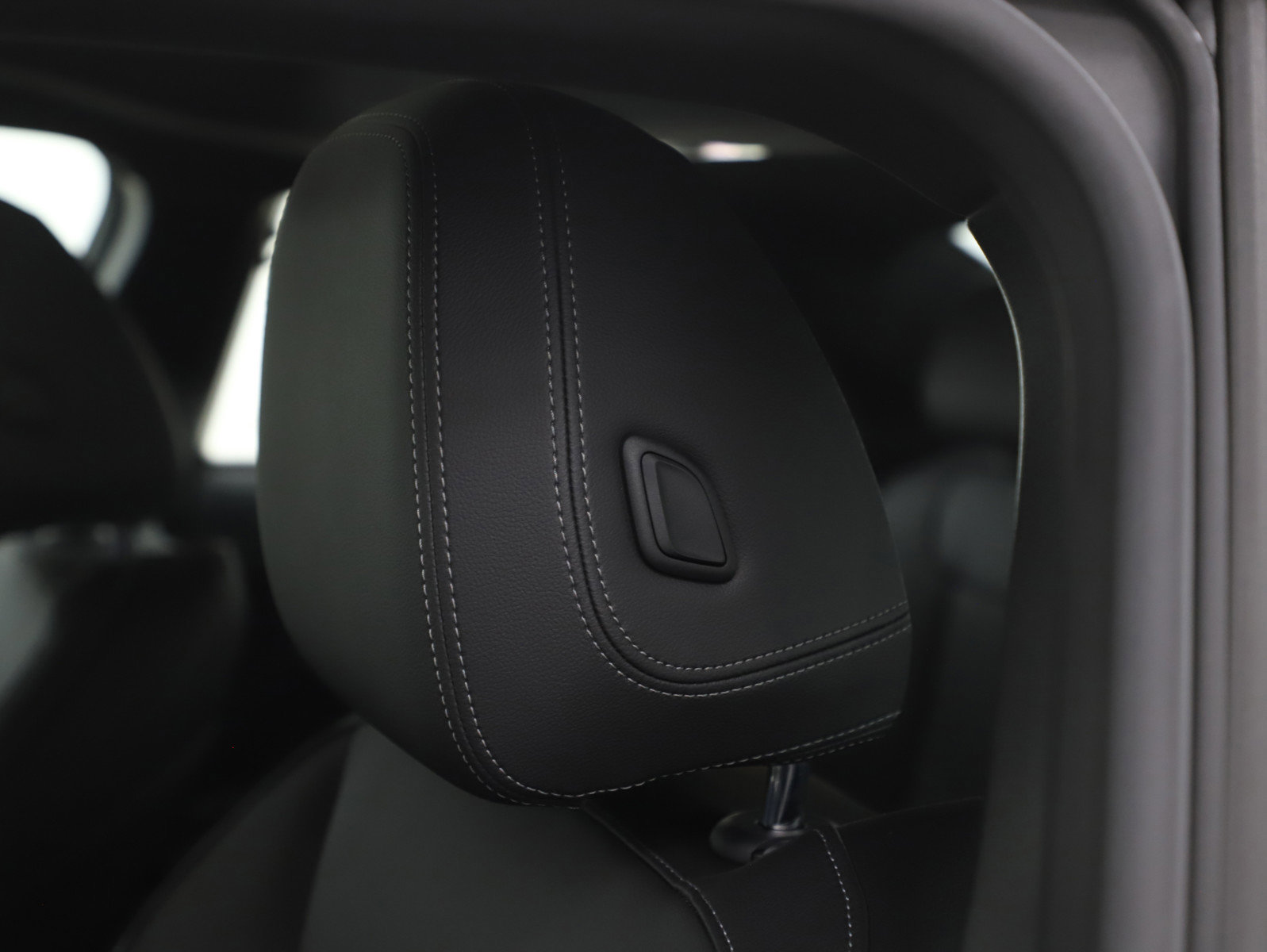 Used 2024 BMW M240i xDrive Coupe w/ Premium Package image 23