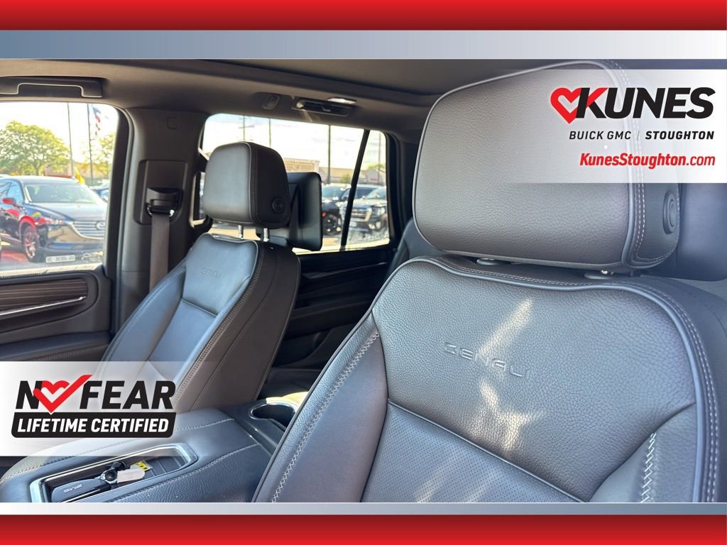 Used 2024 GMC Yukon Denali w/ Denali Reserve Package image 23