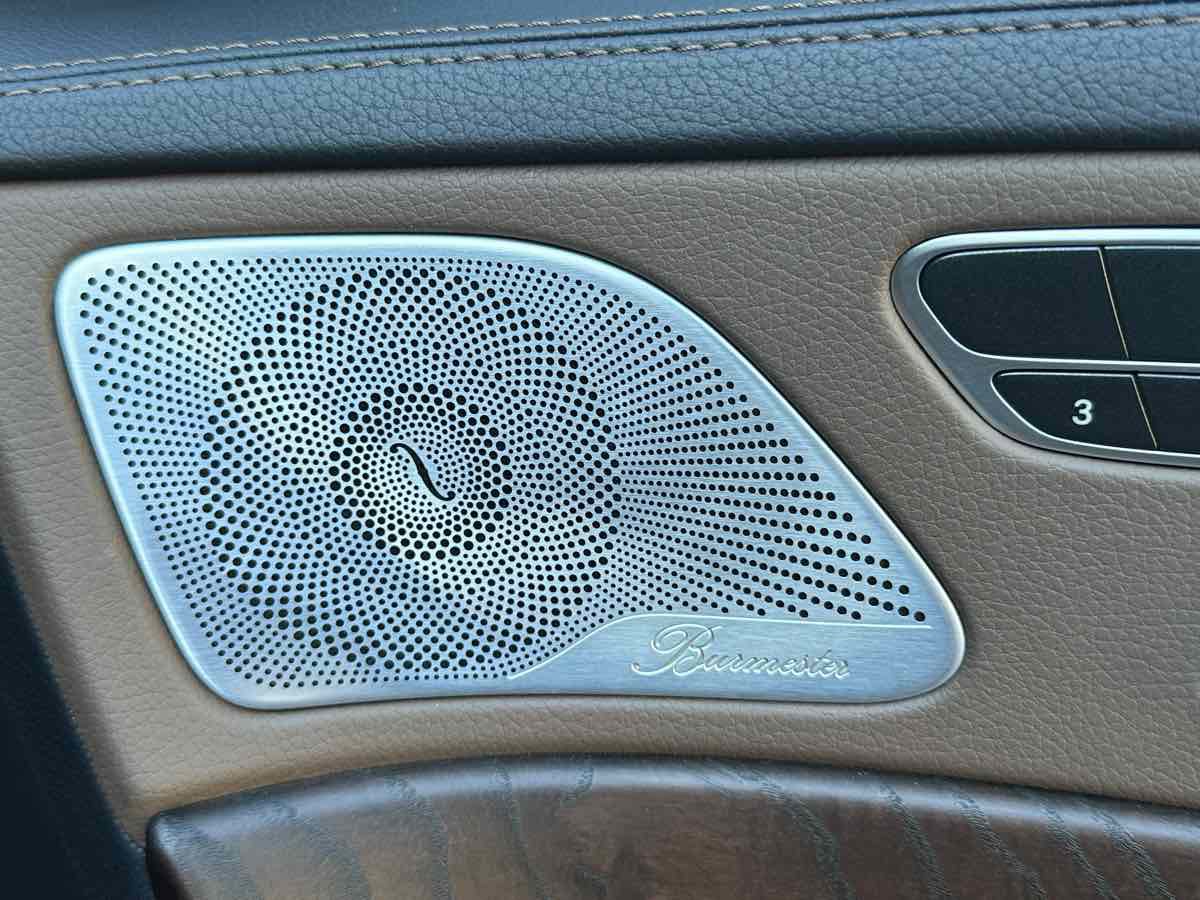 Used 2019 Mercedes-Benz S 560 Sedan image 31