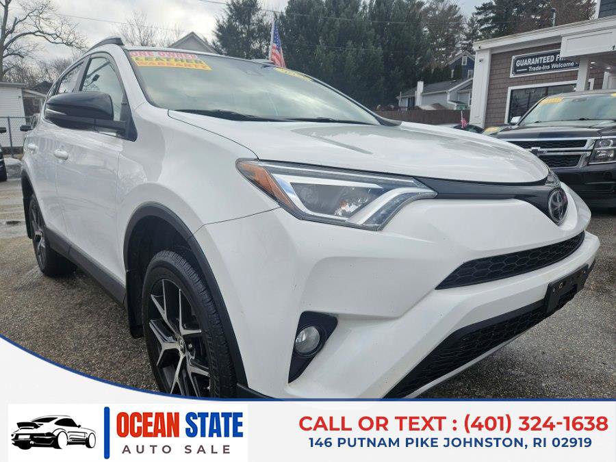 Used 2017 Toyota RAV4 SE image 6