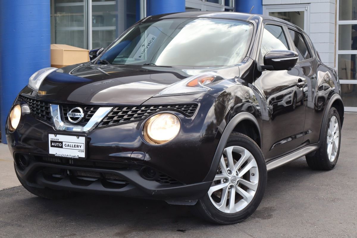 Used 2015 Nissan Juke SV w/ Technology Package AWD/4WD image 1