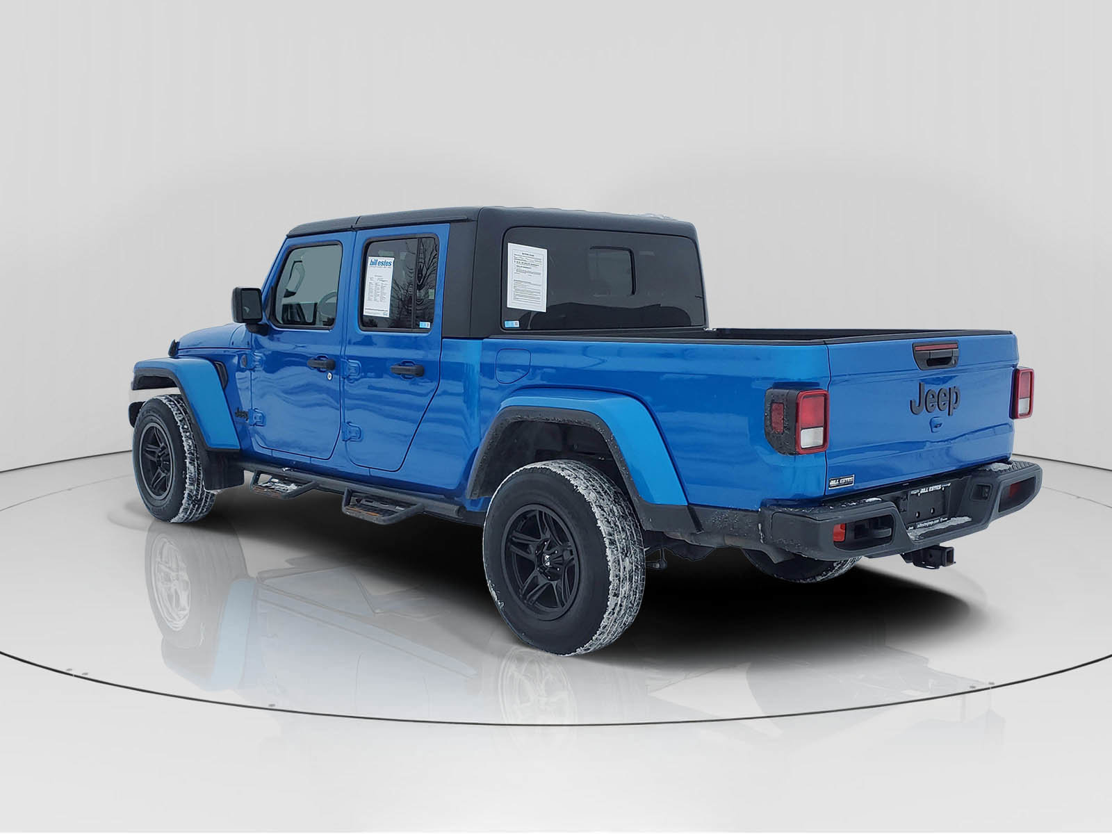 Used 2022 Jeep Gladiator Sport image 3