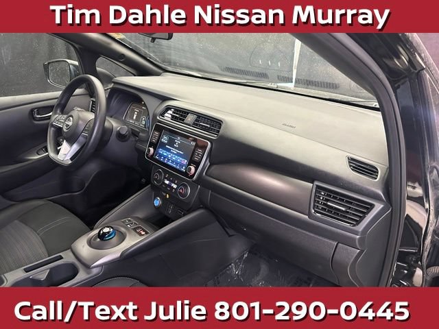 Used 2024 Nissan Leaf S FWD image 17