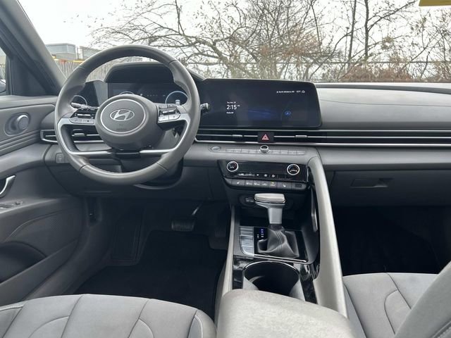 Used 2024 Hyundai Elantra SEL w/ Convenience Package image 14