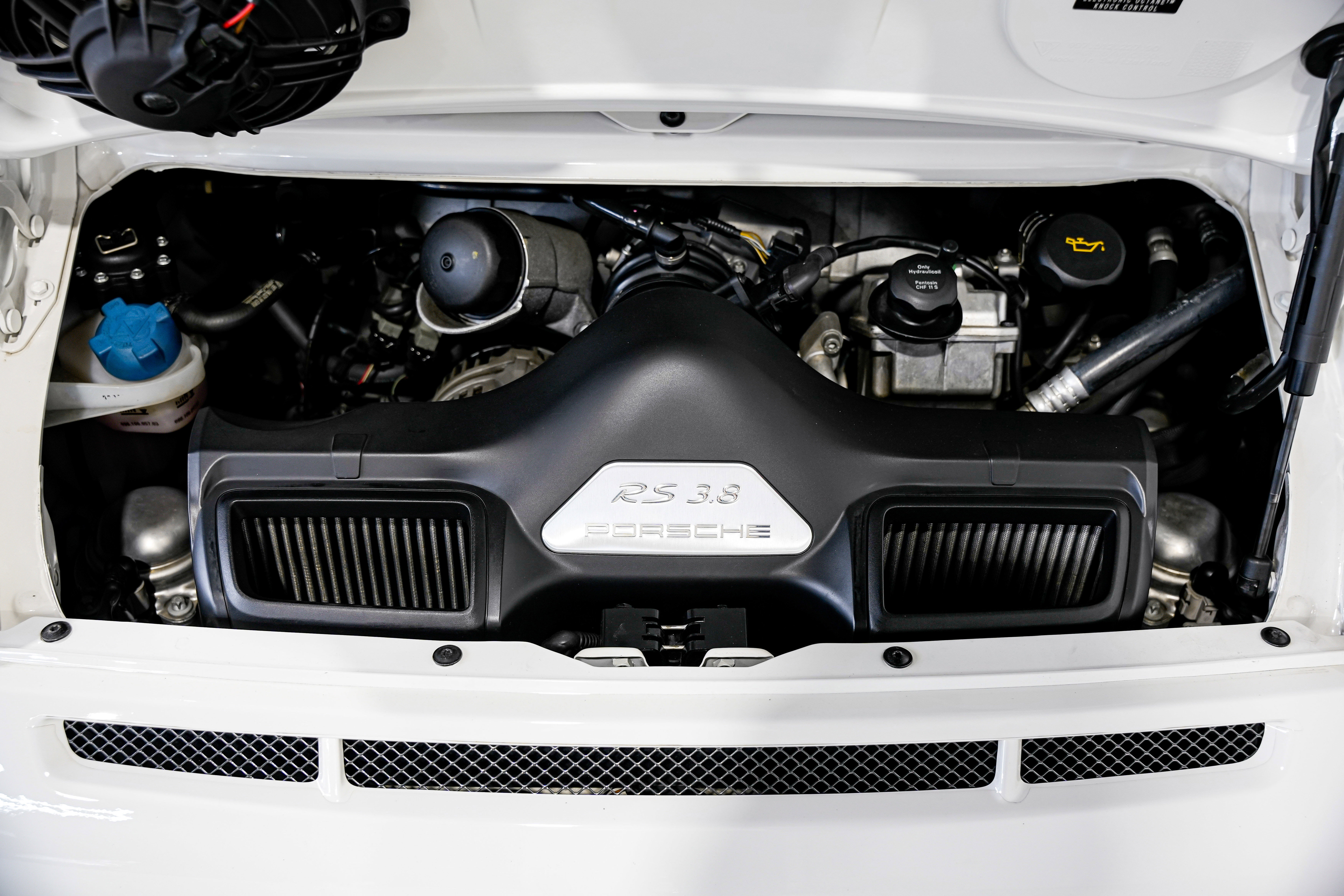 Used 2010 Porsche 911 GT3 RS image 46