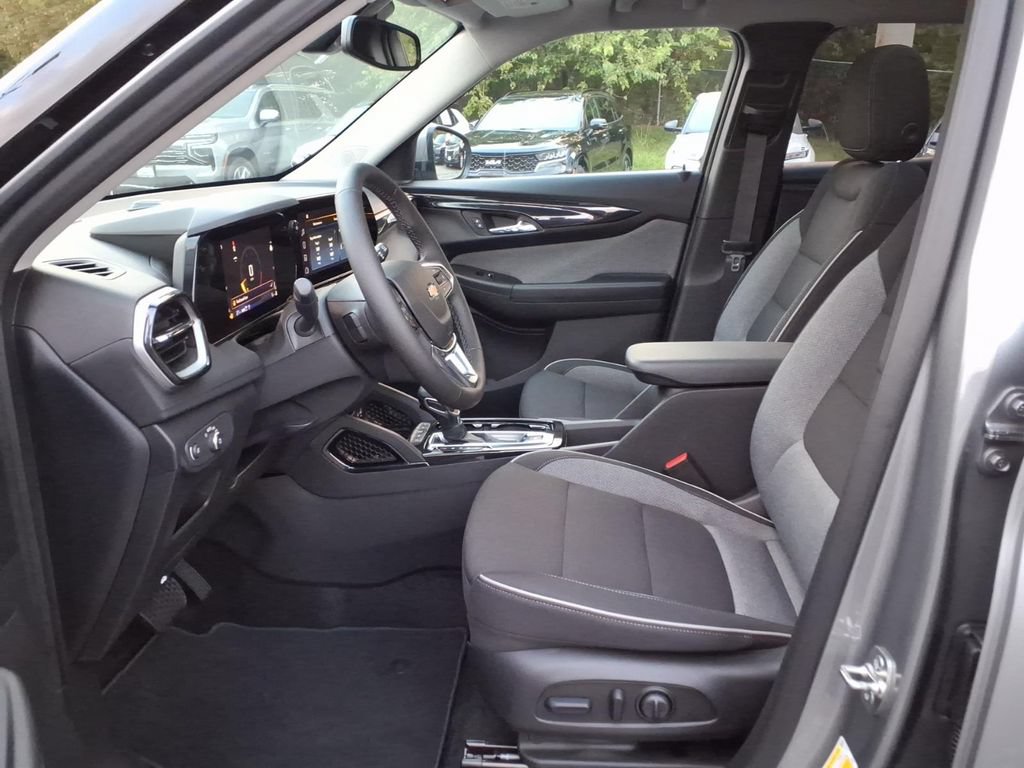 New 2026 Chevrolet TrailBlazer LT w/ Convenience Package AWD/4WD image 11
