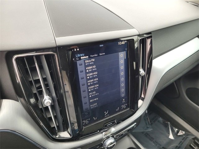 Used 2018 Volvo XC60 T6 Momentum w/ Convenience Package image 15