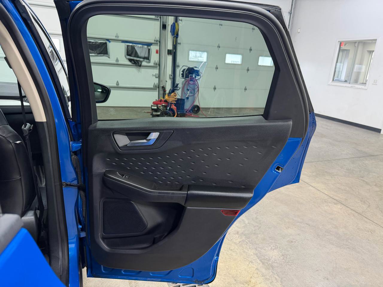 Used 2020 Ford Escape SEL image 37