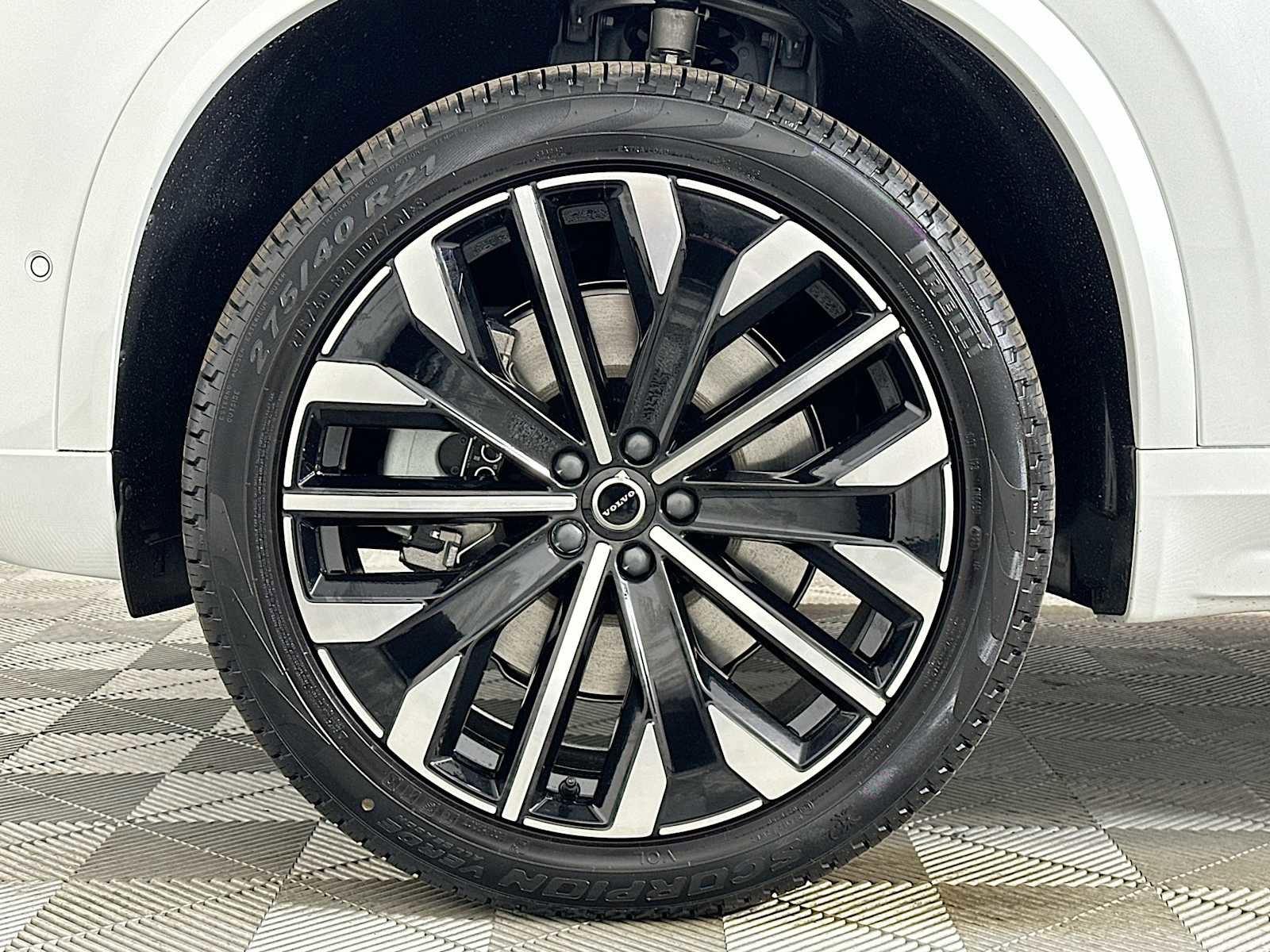 New 2026 Volvo XC90 T8 Ultra w/ Protection Package Premier image 31