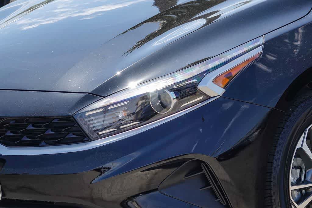 Certified 2023 Kia Forte LXS FWD image 8