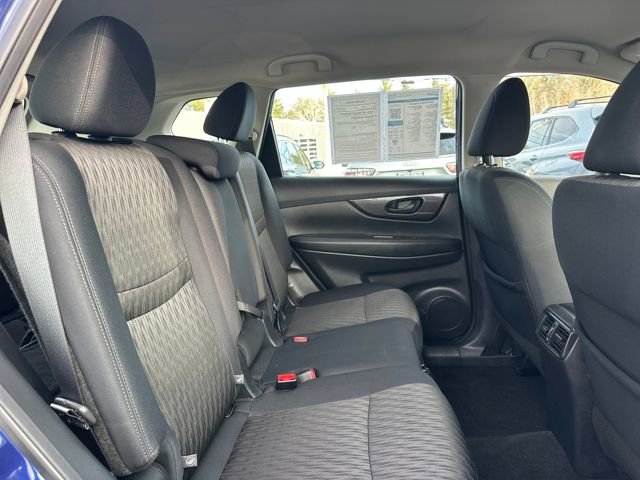 Used 2019 Nissan Rogue S image 21