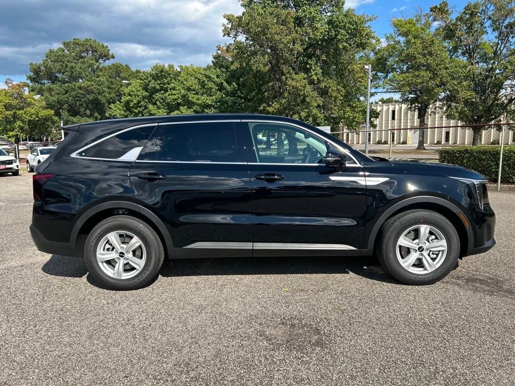 New 2026 Kia Sorento LX FWD image 6