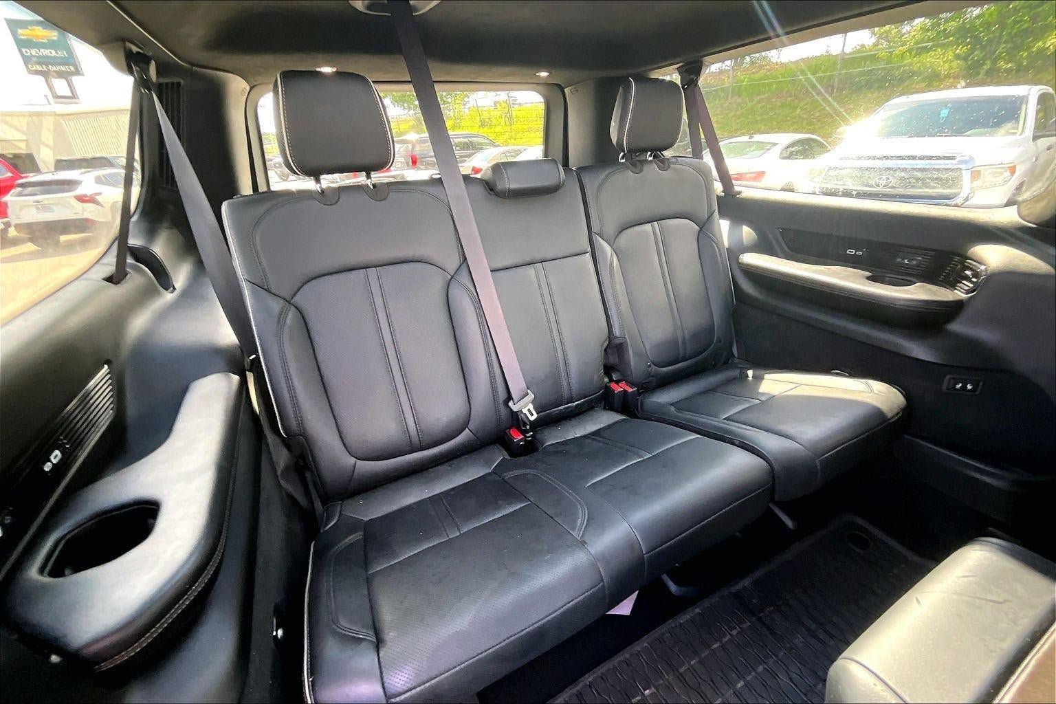 Used 2023 Jeep Grand Wagoneer L Series II AWD/4WD image 23