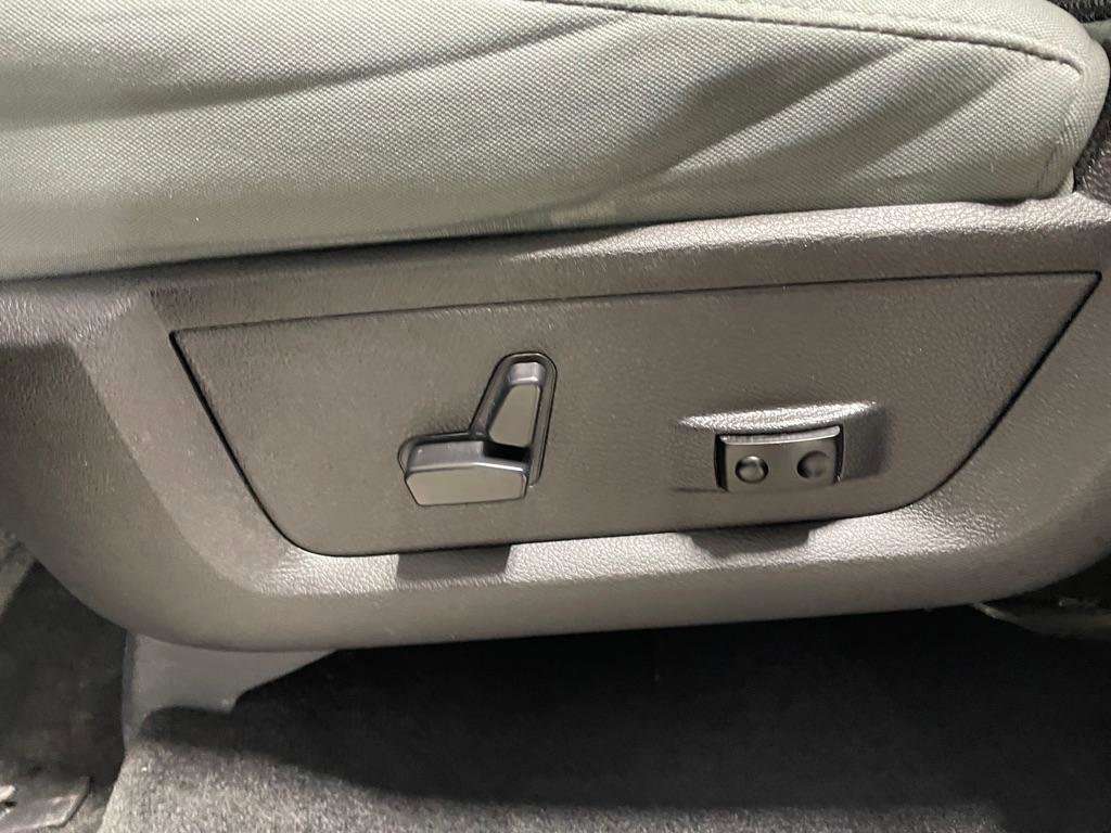 Used 2013 RAM 1500 Big Horn image 10