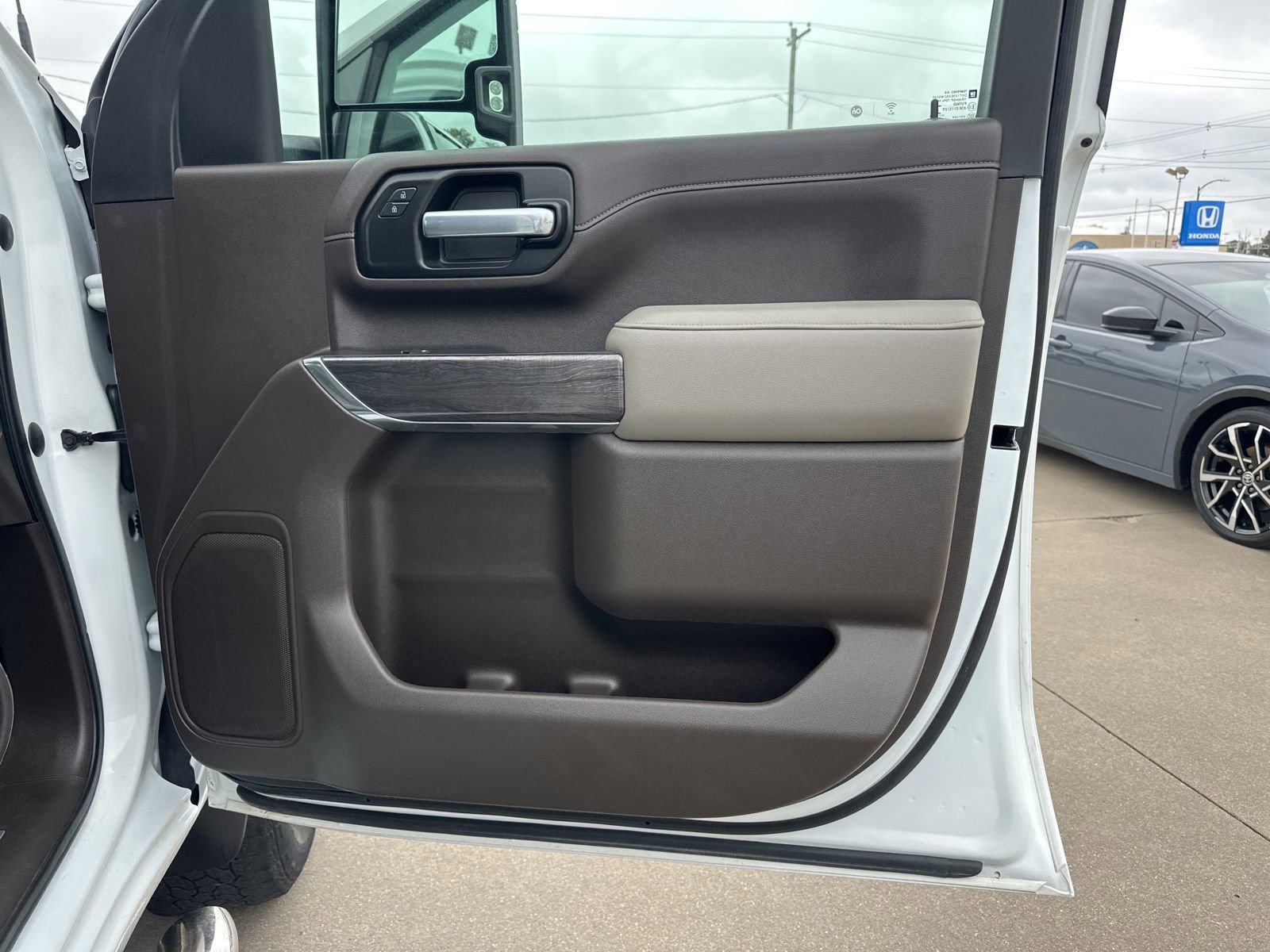 Used 2021 Chevrolet Silverado 2500 LTZ image 20