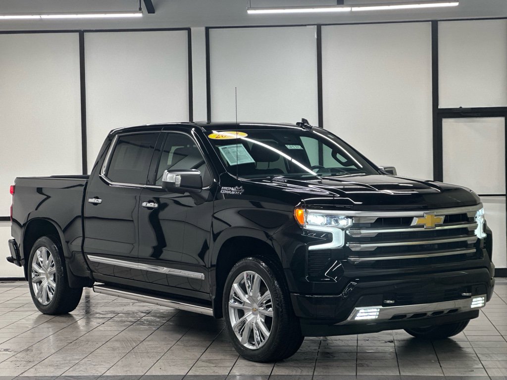 Certified 2024 Chevrolet Silverado 1500 High Country image 1