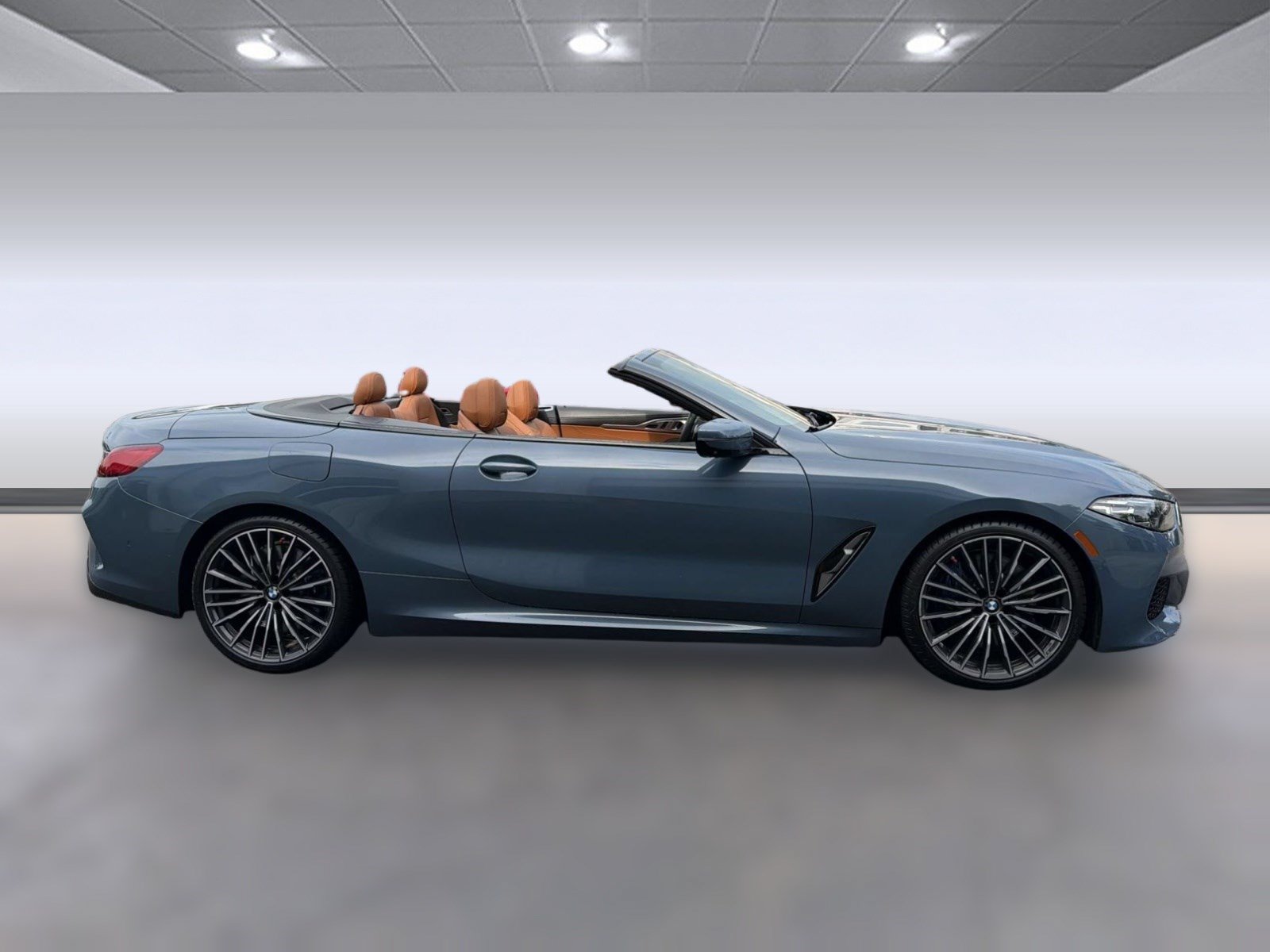 Used 2022 BMW 840i Convertible w/ Comfort Seating Package RWD image 8