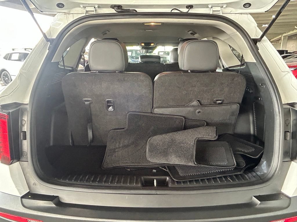 Used 2023 Kia Sorento S AWD/4WD image 45