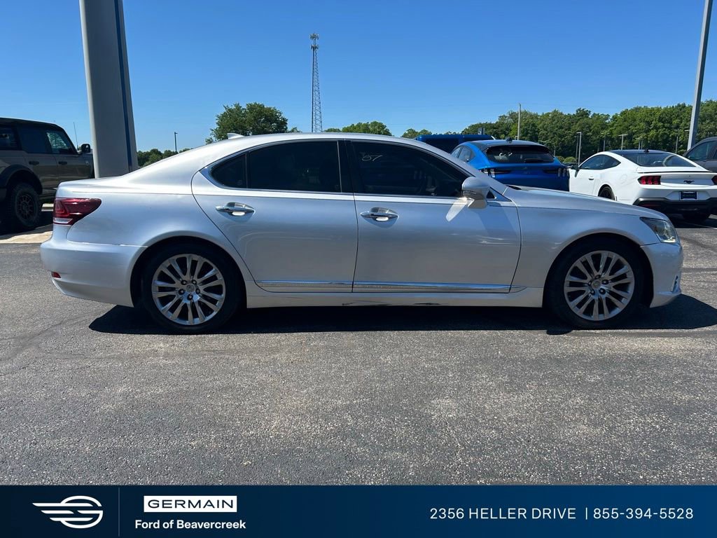 Used 2014 Lexus LS 460 w/ Comfort Package RWD image 9