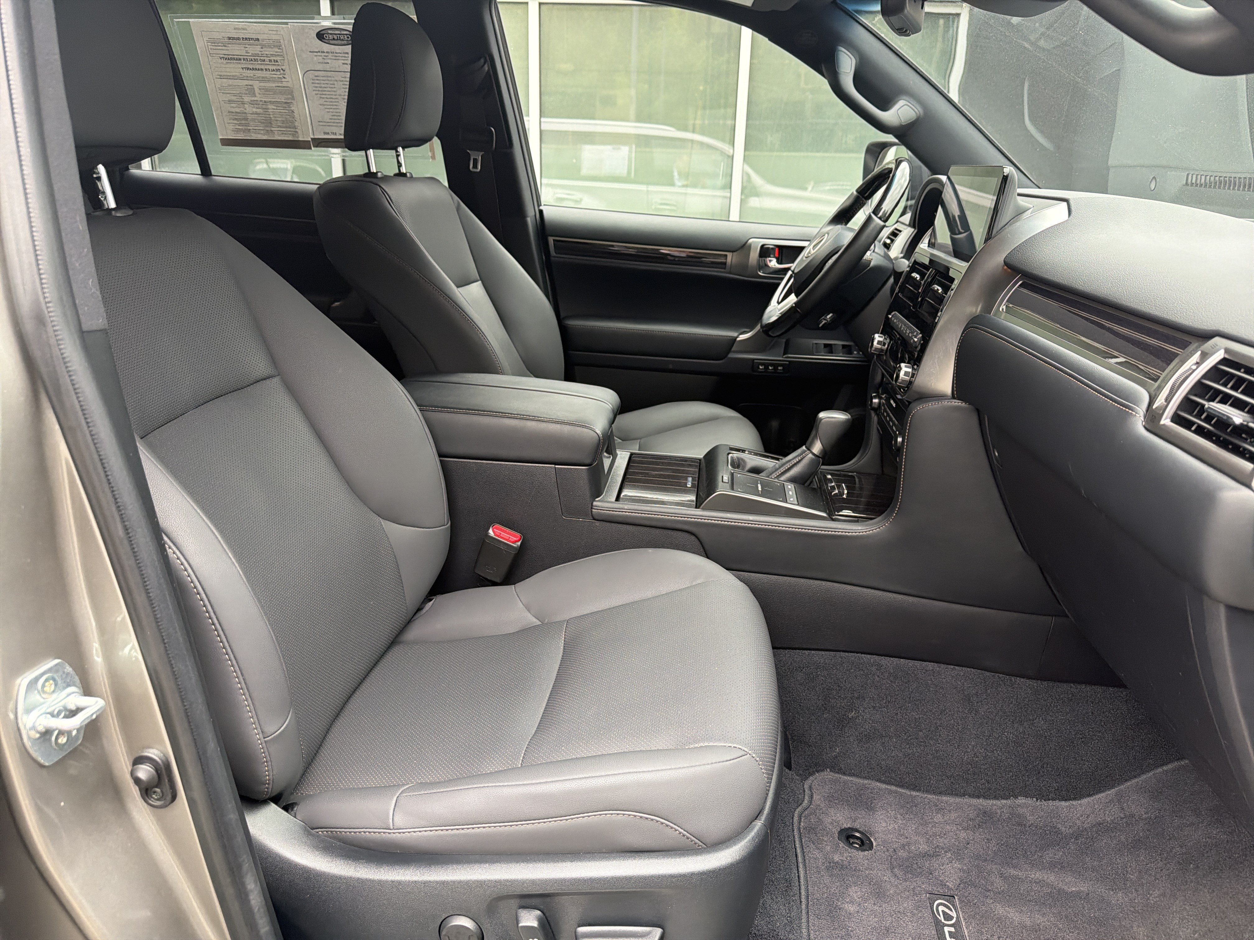 Used 2023 Lexus GX 460 Premium w/ Premium Package AWD/4WD image 2