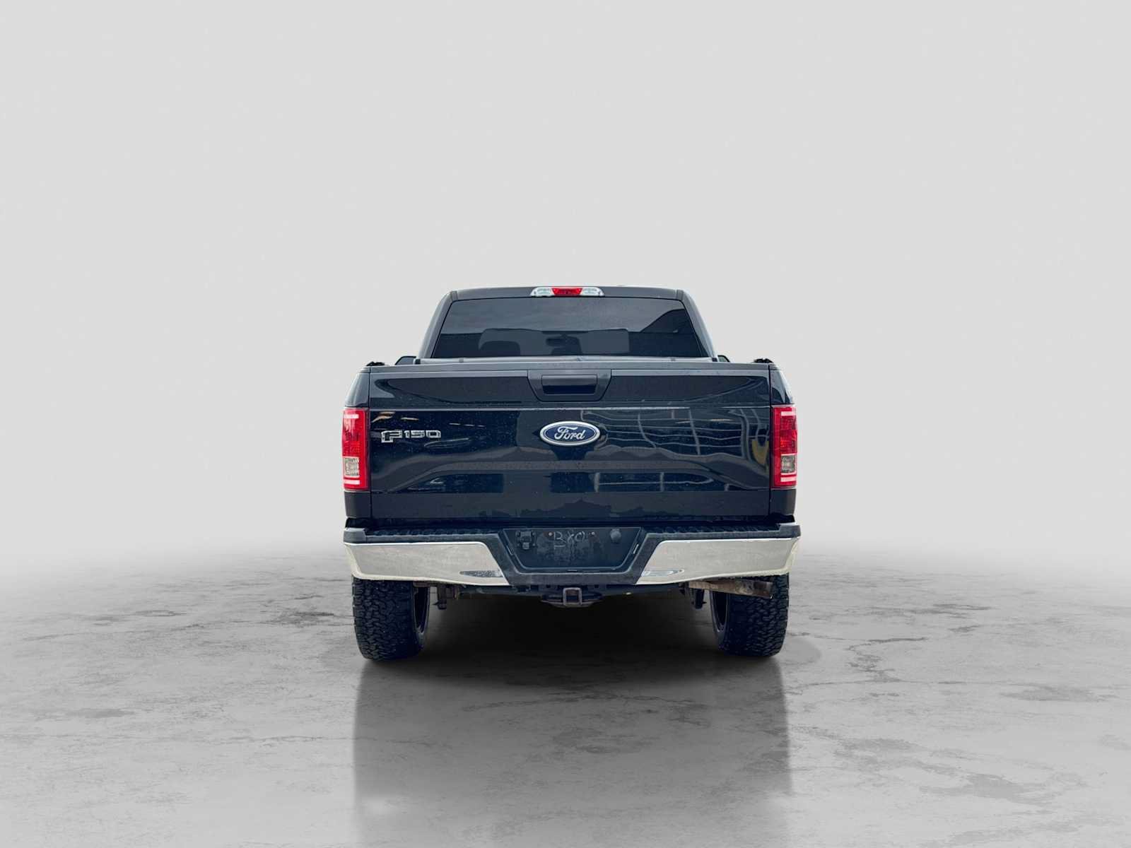 Used 2017 Ford F150 XLT AWD/4WD image 5