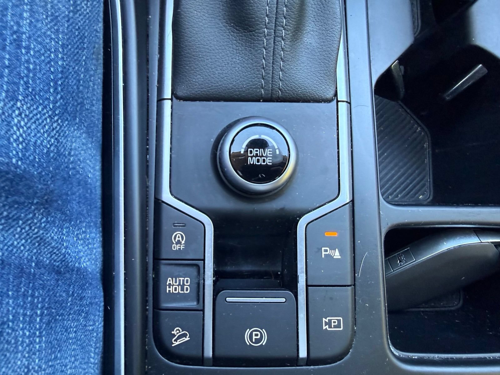 Used 2025 Kia Sorento S w/ Panoramic Sunroof Package FWD image 18