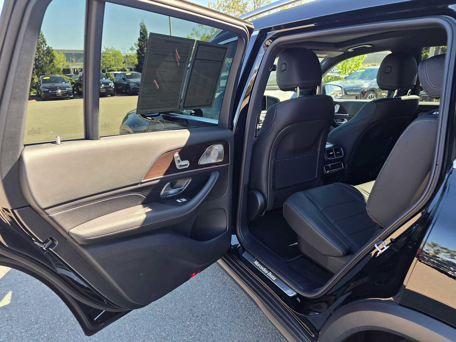 Used 2026 Mercedes-Benz GLS 450 4MATIC image 18