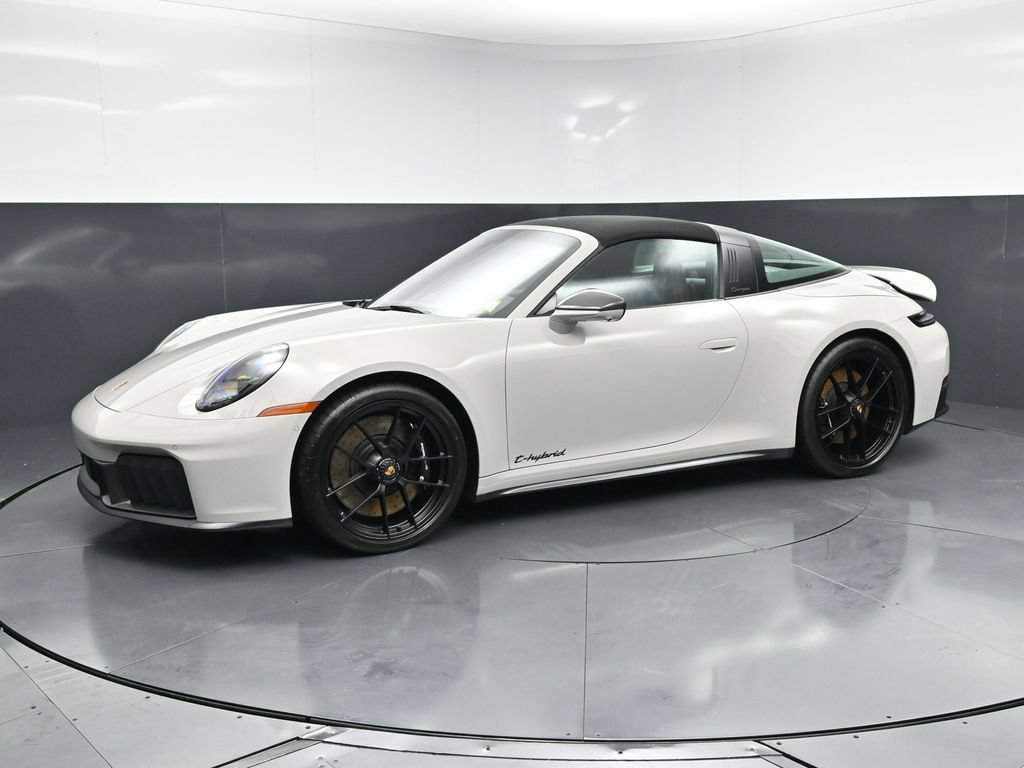 Certified 2026 Porsche 911 Targa 4 GTS AWD/4WD image 1