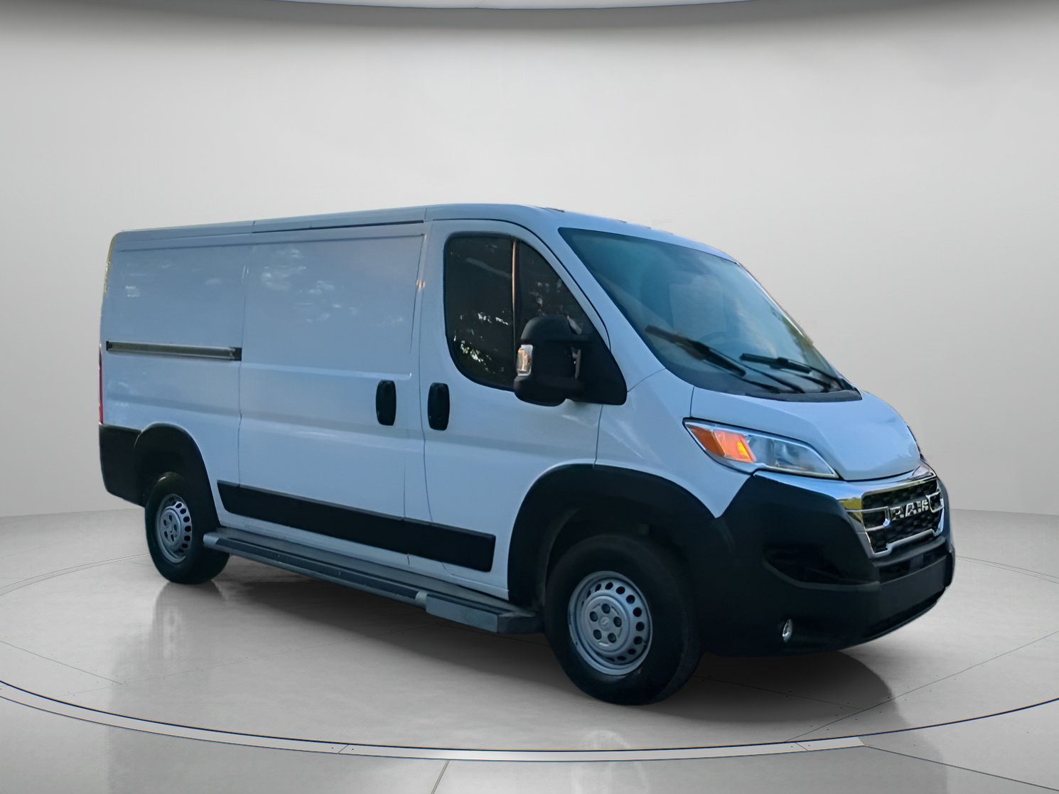 Used 2025 RAM ProMaster 2500 w/ U-Haul Equipment Group FWD image 36