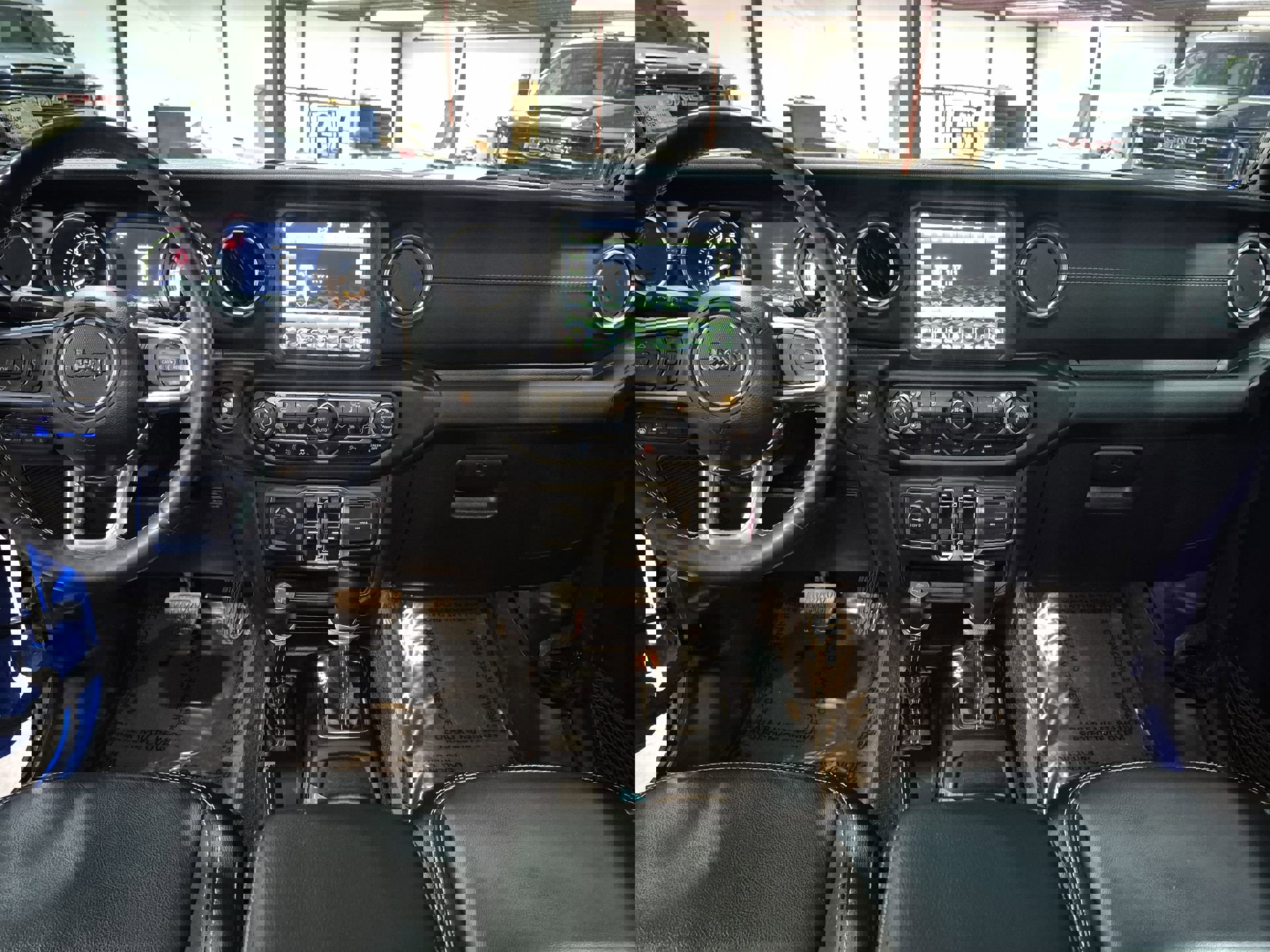 Used 2021 Jeep Wrangler Unlimited Sahara w/ Cold Weather Group image 21