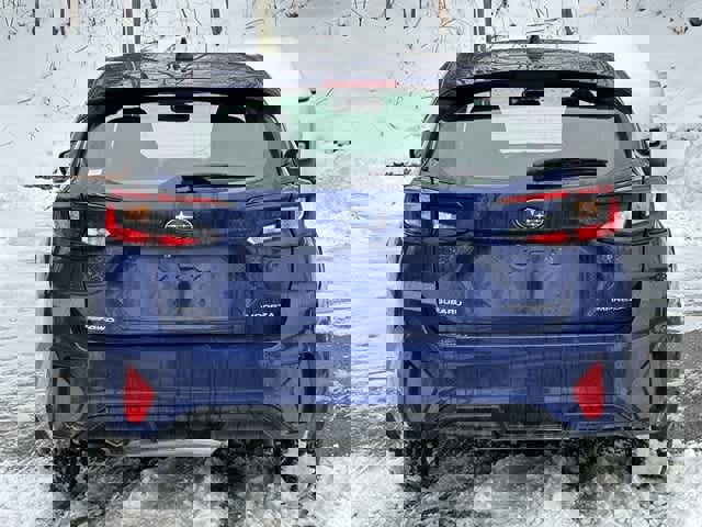 Certified 2025 Subaru Impreza 2.0i image 4