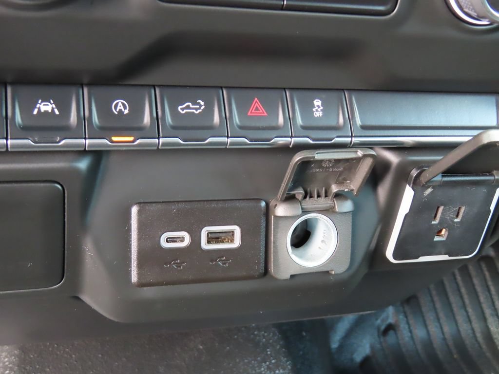 Certified 2024 Chevrolet Silverado 1500 W/T w/ Trailering Package AWD/4WD image 6