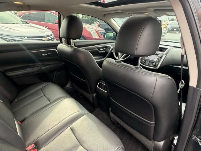 Used 2016 Nissan Altima 2.5 SL w/ 2.5 Technology Package FWD image 33