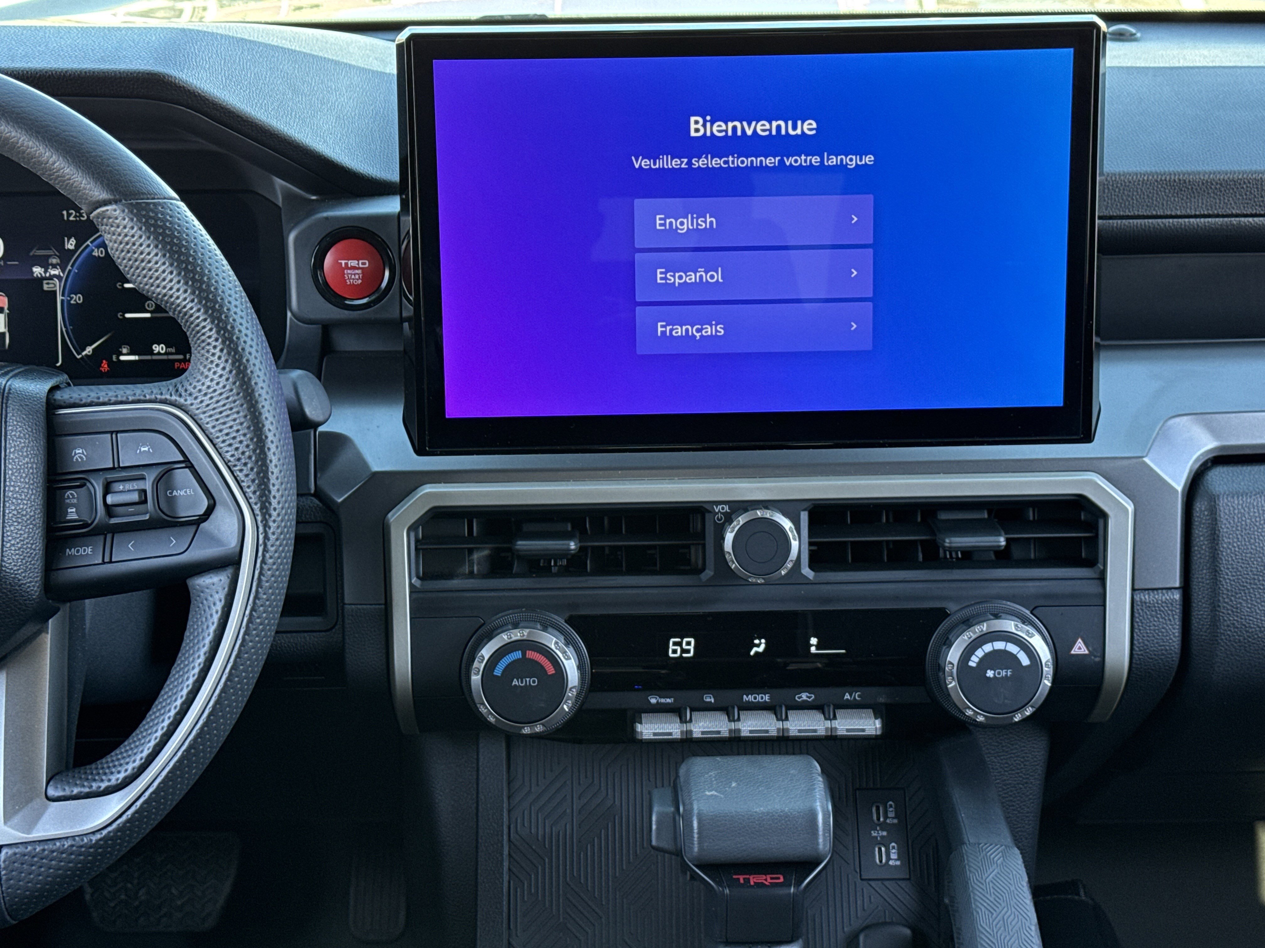 Used 2024 Toyota Tacoma TRD Off-Road image 17