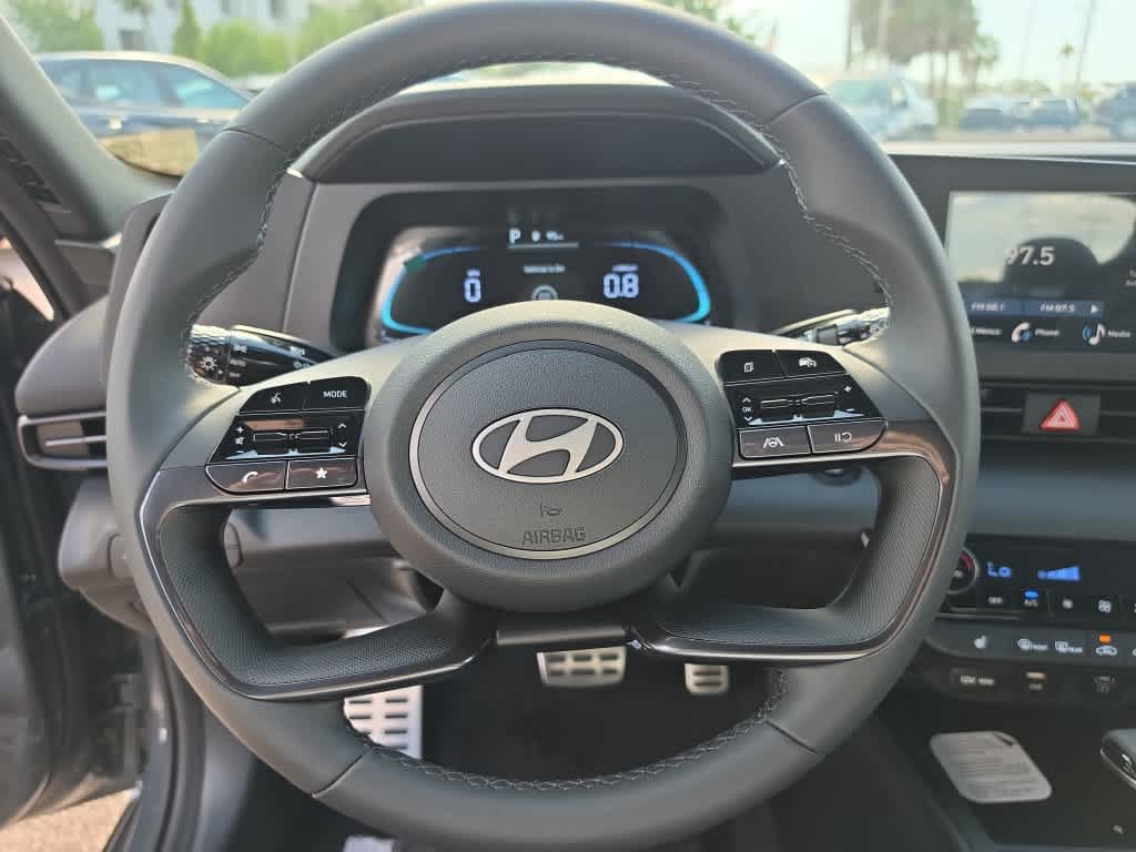 New 2026 Hyundai Elantra SEL Sport FWD image 25