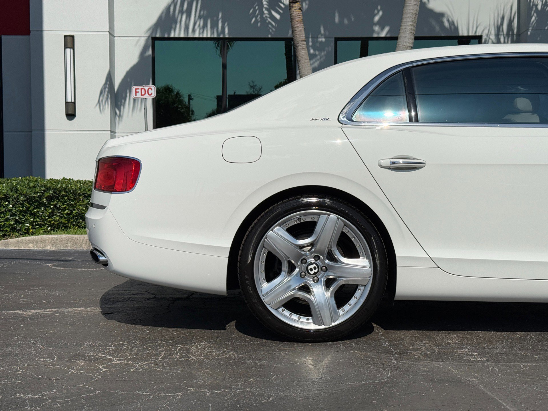 Used 2014 Bentley Flying Spur W12 AWD/4WD image 4