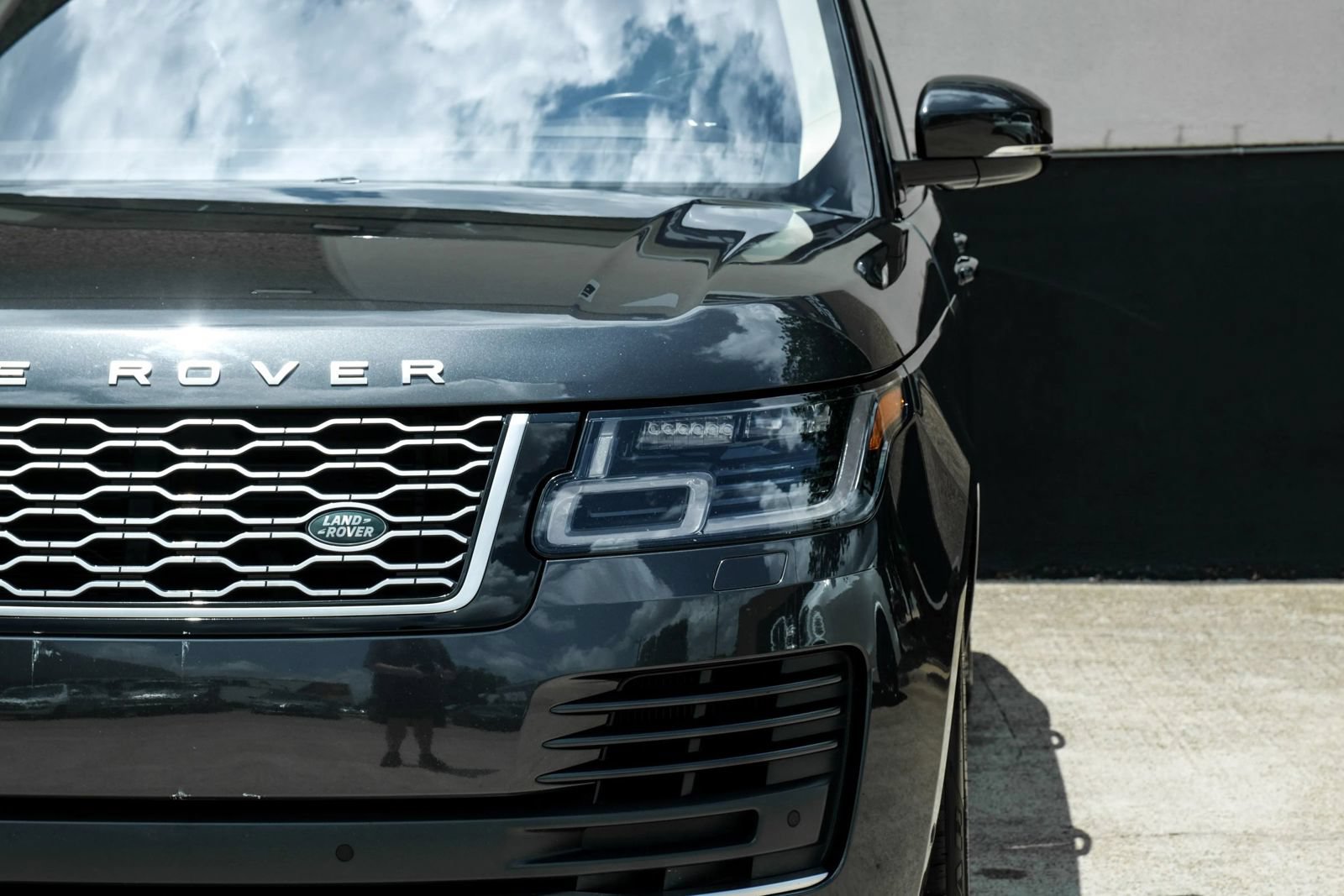 Used 2019 Land Rover Range Rover Supercharged AWD/4WD image 47