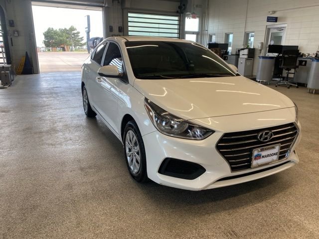 Used 2022 Hyundai Accent SE FWD image 3