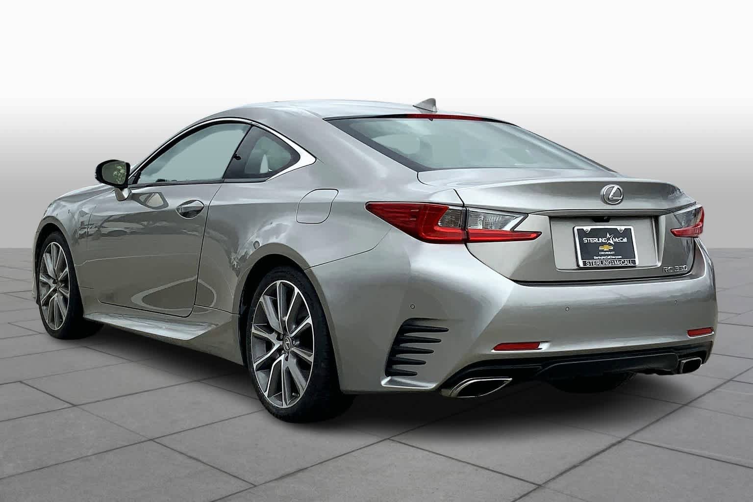 Used 2015 Lexus RC 350 w/ Luxury Package RWD image 18